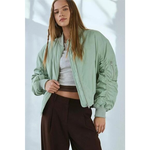 BDG x URBAN OUTFITTERS Charlie Barrel Sleeve Bomber Jacket - Picture 1 of 12
